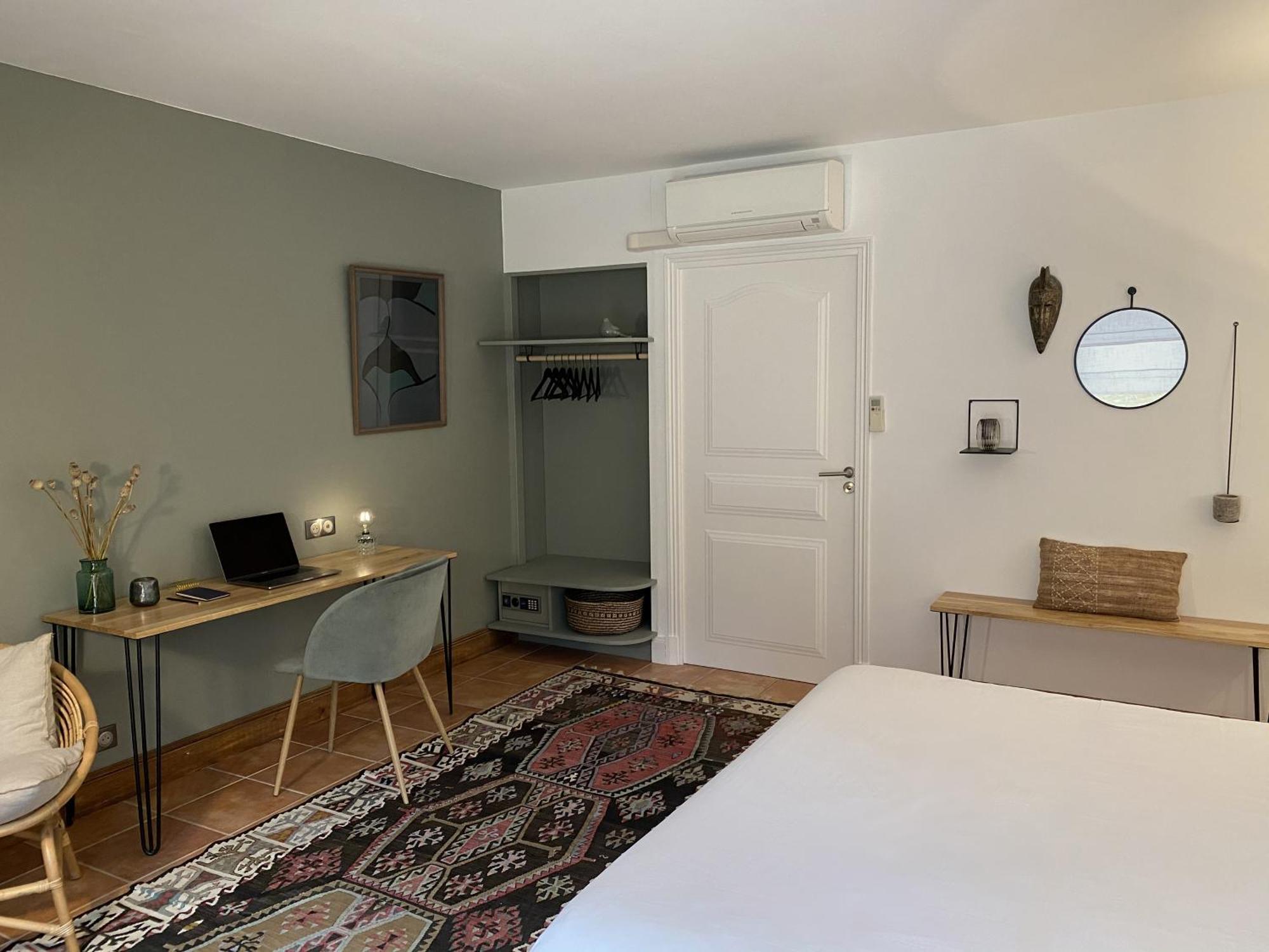 Hotel La Villa Romaine 카르삭아일락 외부 사진